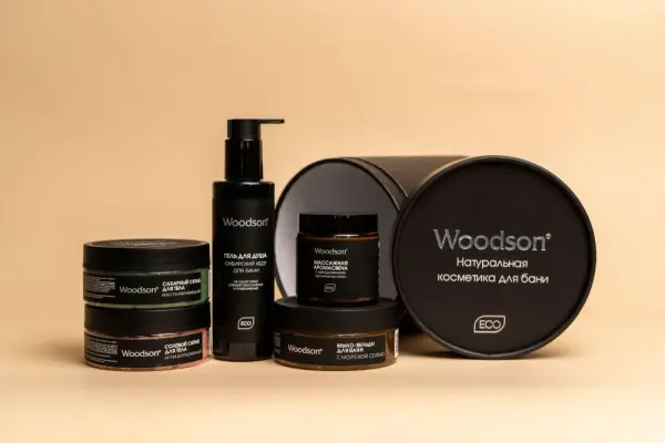 Набор косметики Woodson для женщин (5 предметов)